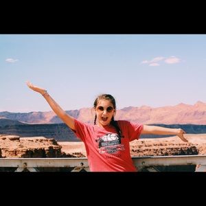 Meet your Posher, Ella